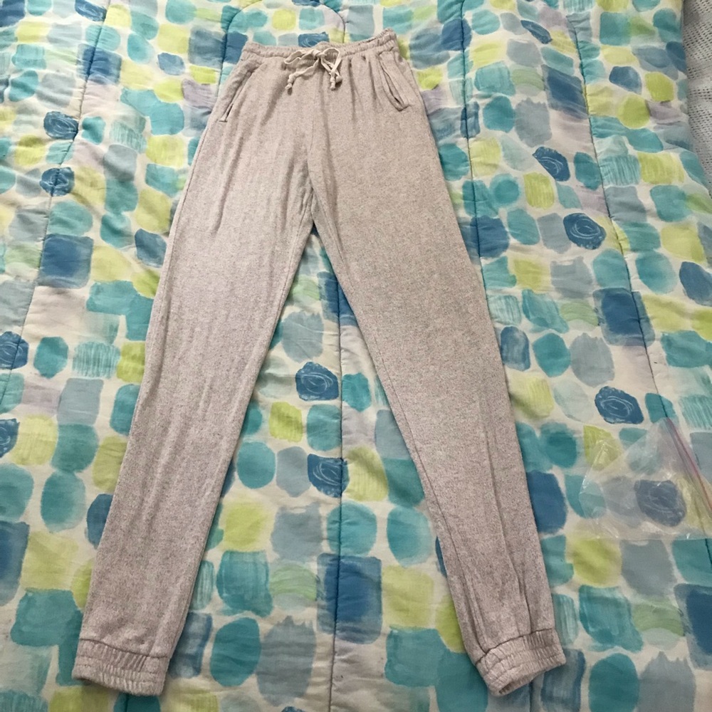 Brandy Melville heather grey sweatpants